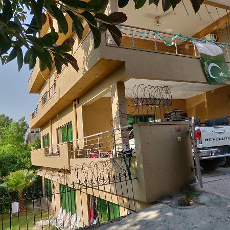 The Travelers Den Hotel Islamabad Exterior photo