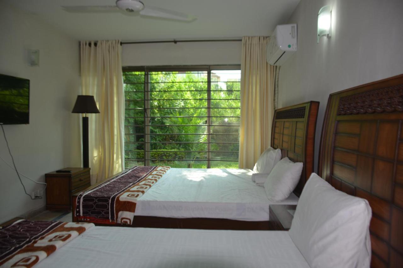 The Travelers Den Hotel Islamabad Exterior photo