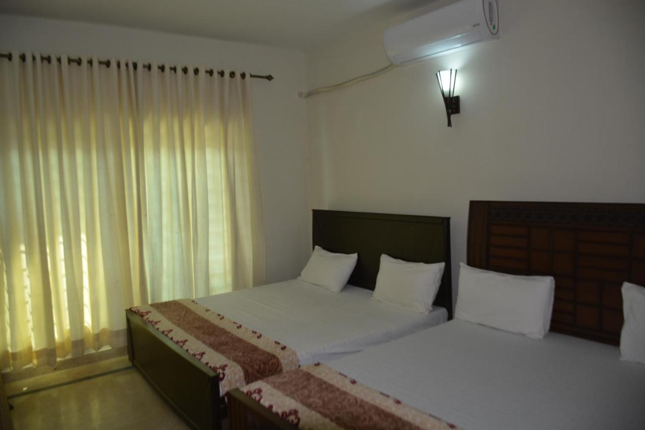 The Travelers Den Hotel Islamabad Exterior photo